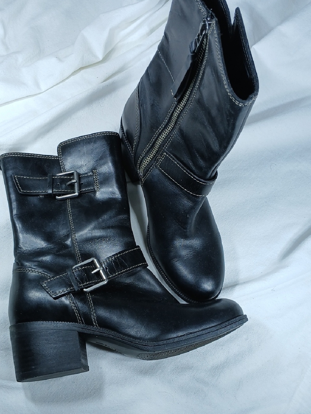 Clarks womens Black Leather Mid-Calf Heeled Buckle Boots